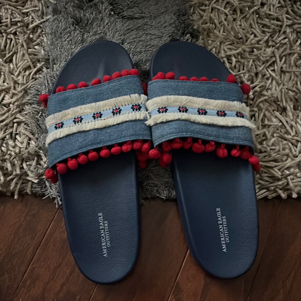 American eagle slides with Pom Pom & denim